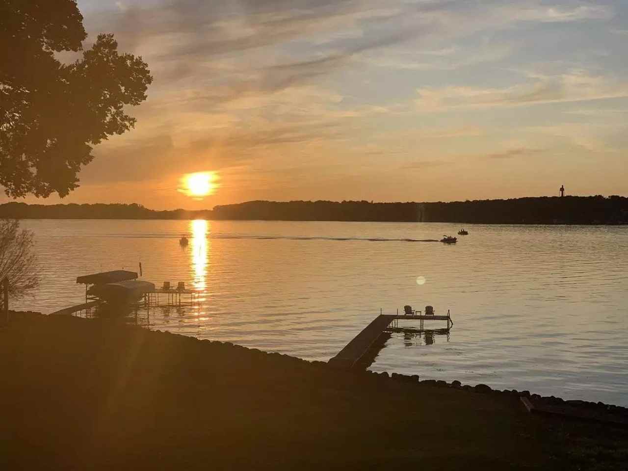 1215 Farwell Dr - Photo 3 of 20