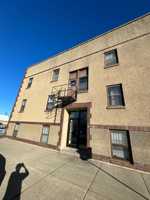 featured image of 402 2nd Ave Nw #104