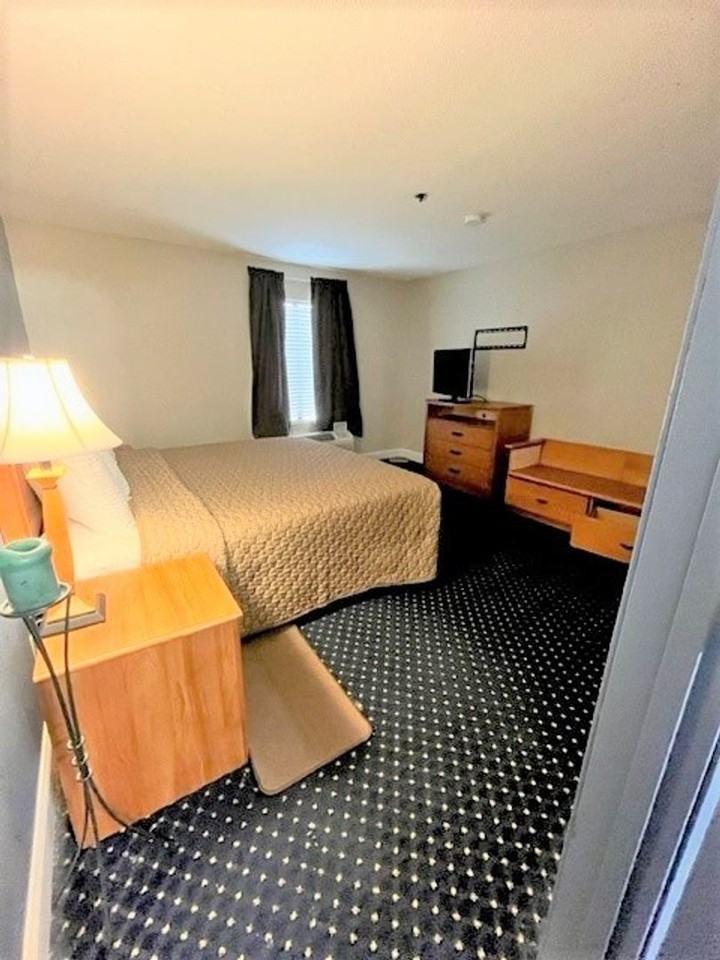 6452 Burnt Poplar Rd - Photo 6 of 9