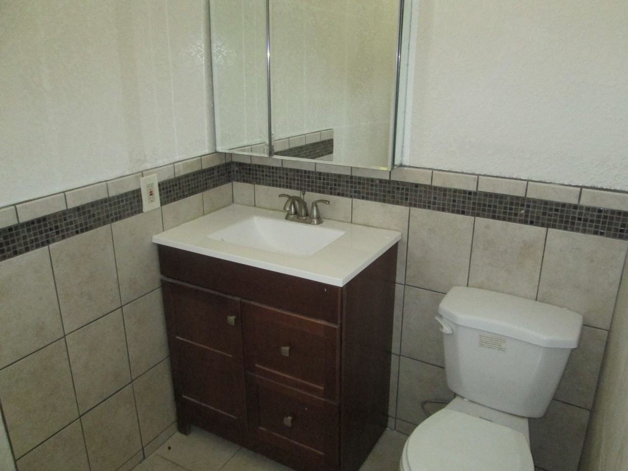 1724 Como Ave Se - Photo 6 of 11