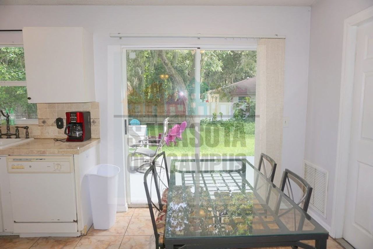 1380 43rd St - Photo 3 of 32