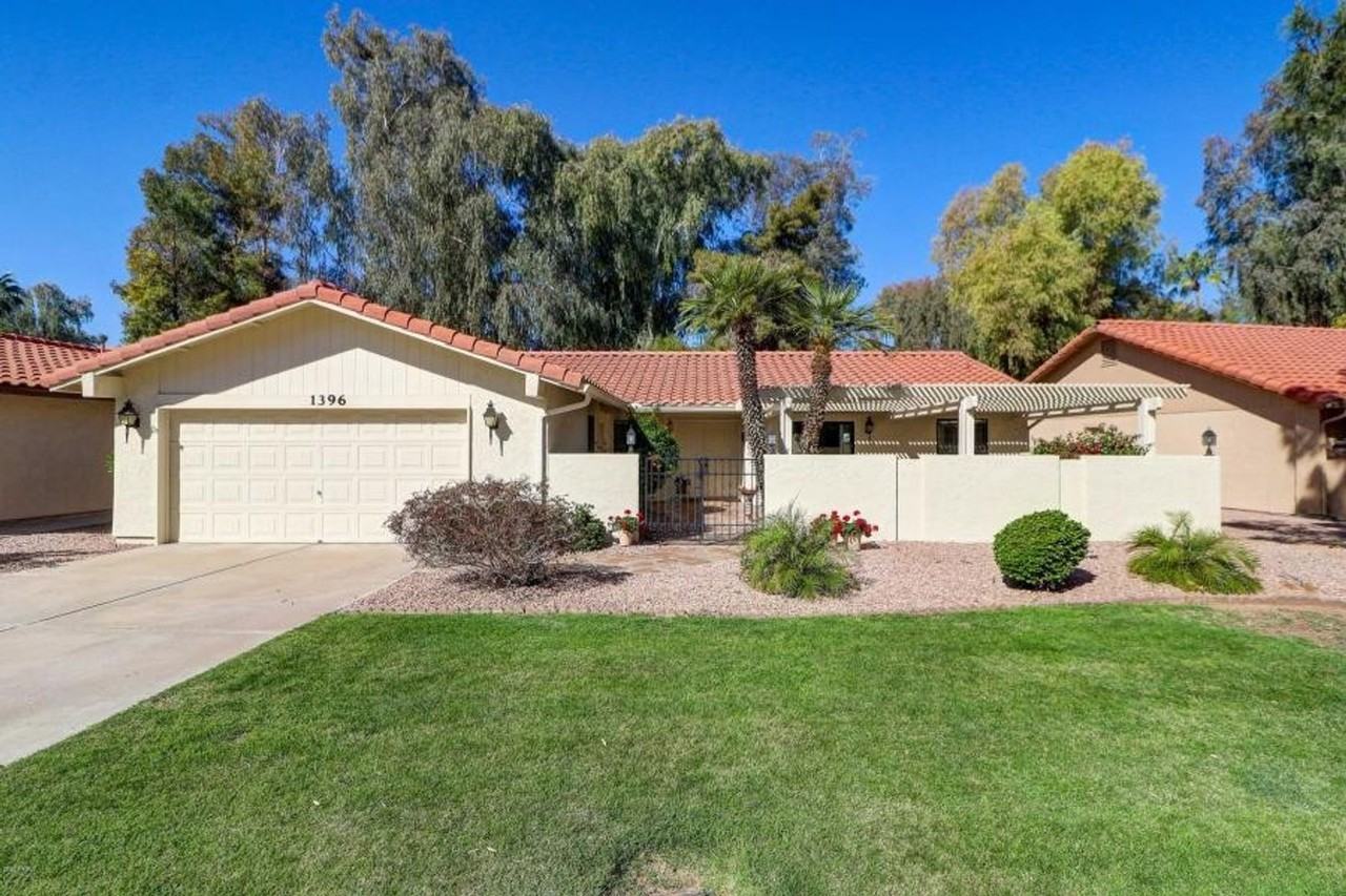 1396 Leisure World - Photo 2 of 40