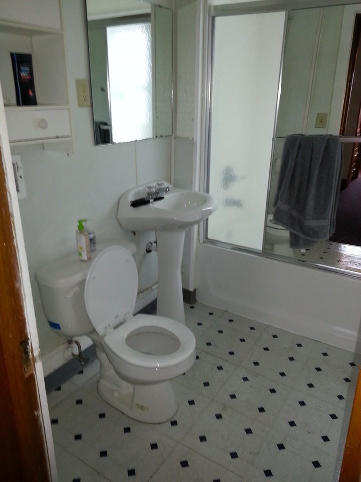 224 South Linn Street - Photo 5 of 12