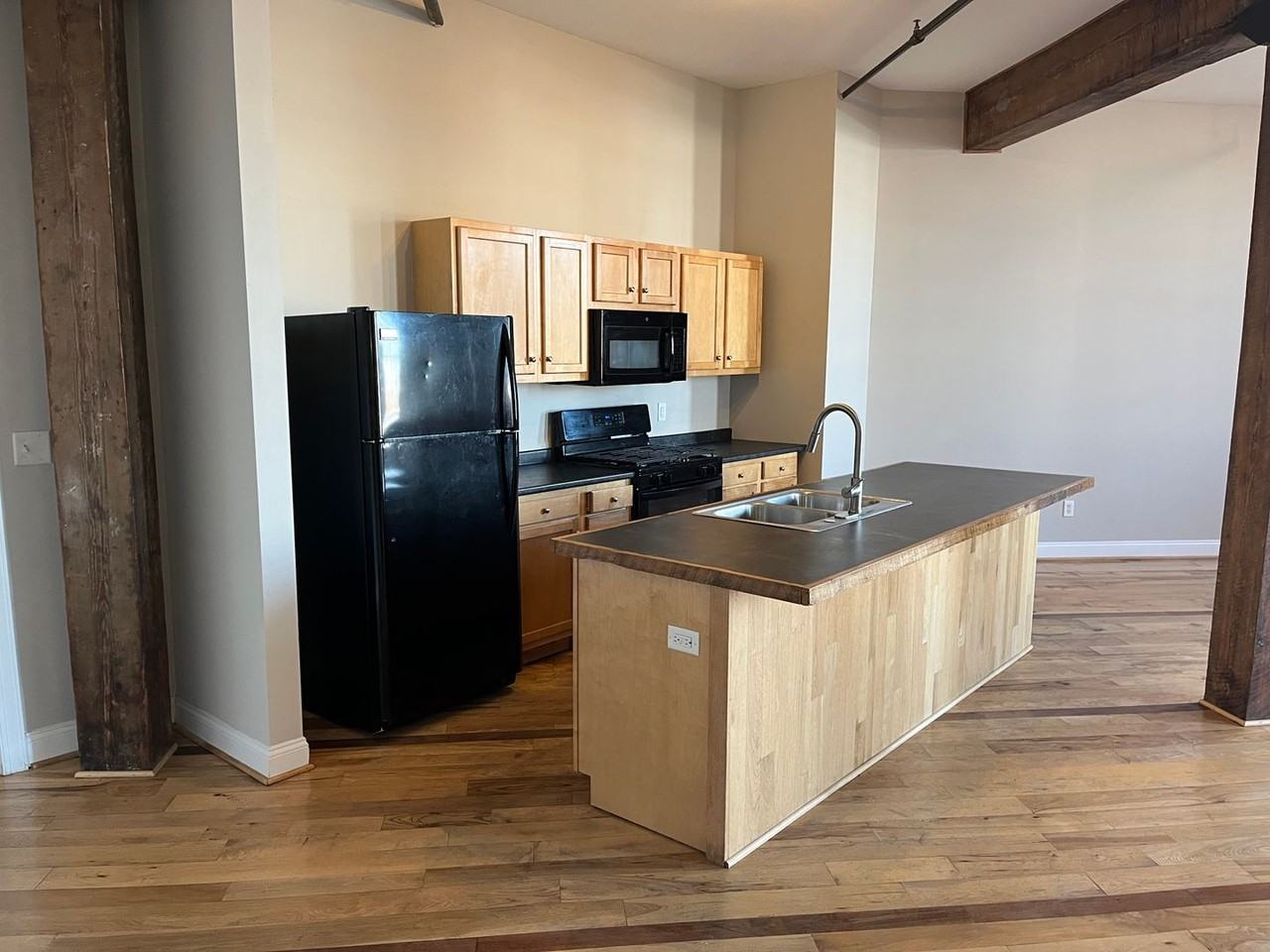 265 N Queen St #204 - Photo 5 of 24