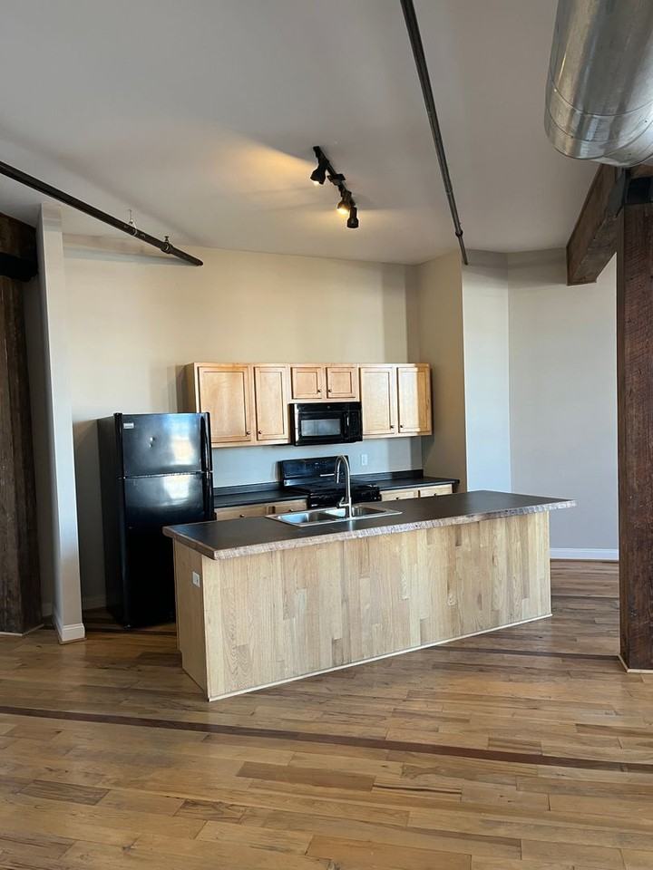 265 N Queen St #204 - Photo 6 of 24