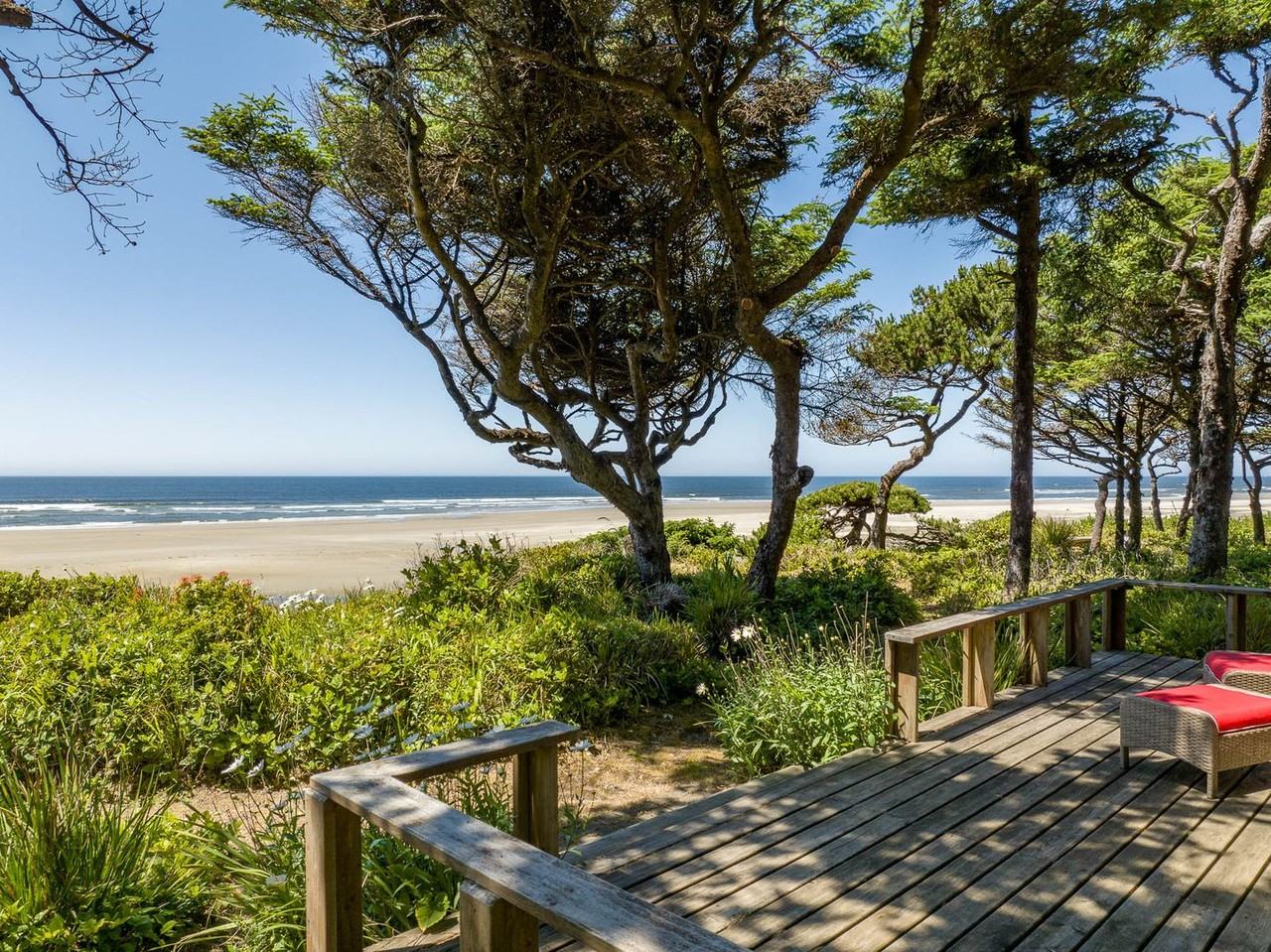 1318 Nw Voyager Way - Photo 3 of 20