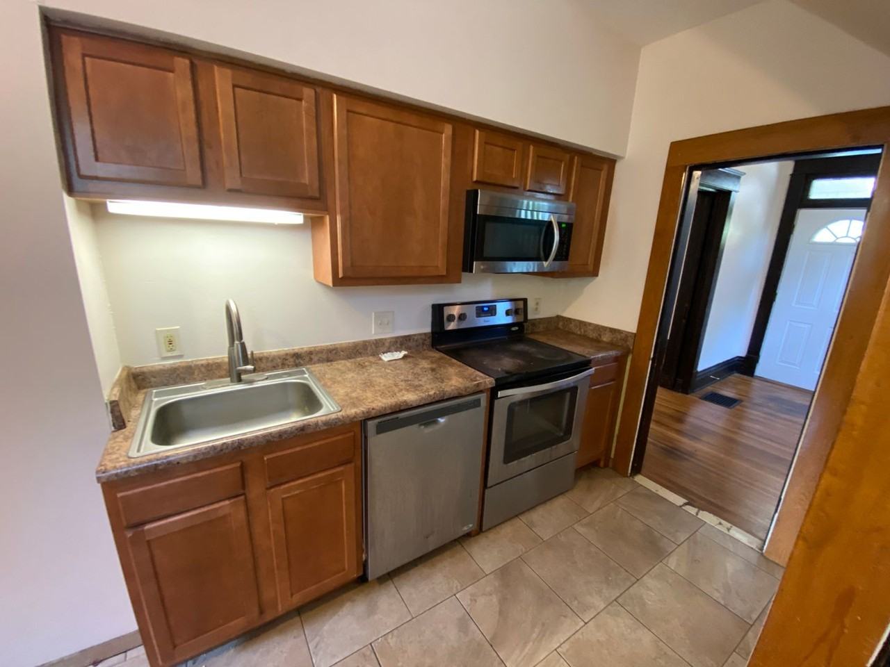 2300 Indianola Ave - Photo 7 of 17