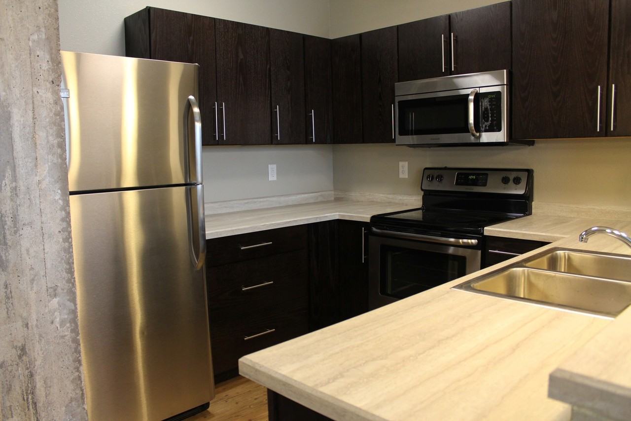 13 1st Ave Sw #405 - Photo 7 of 11