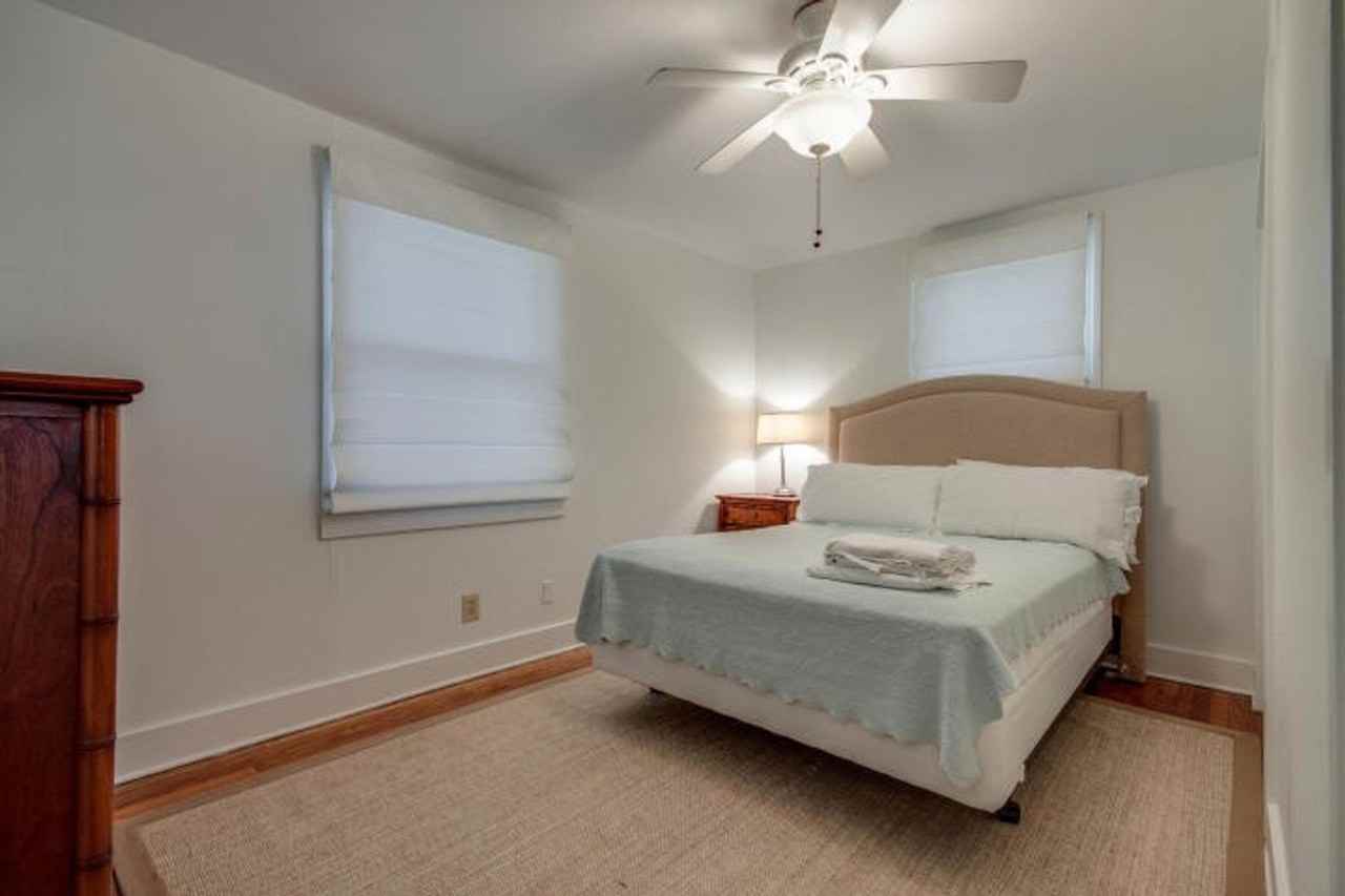 36 Charlotte St #2 - Photo 2 of 17