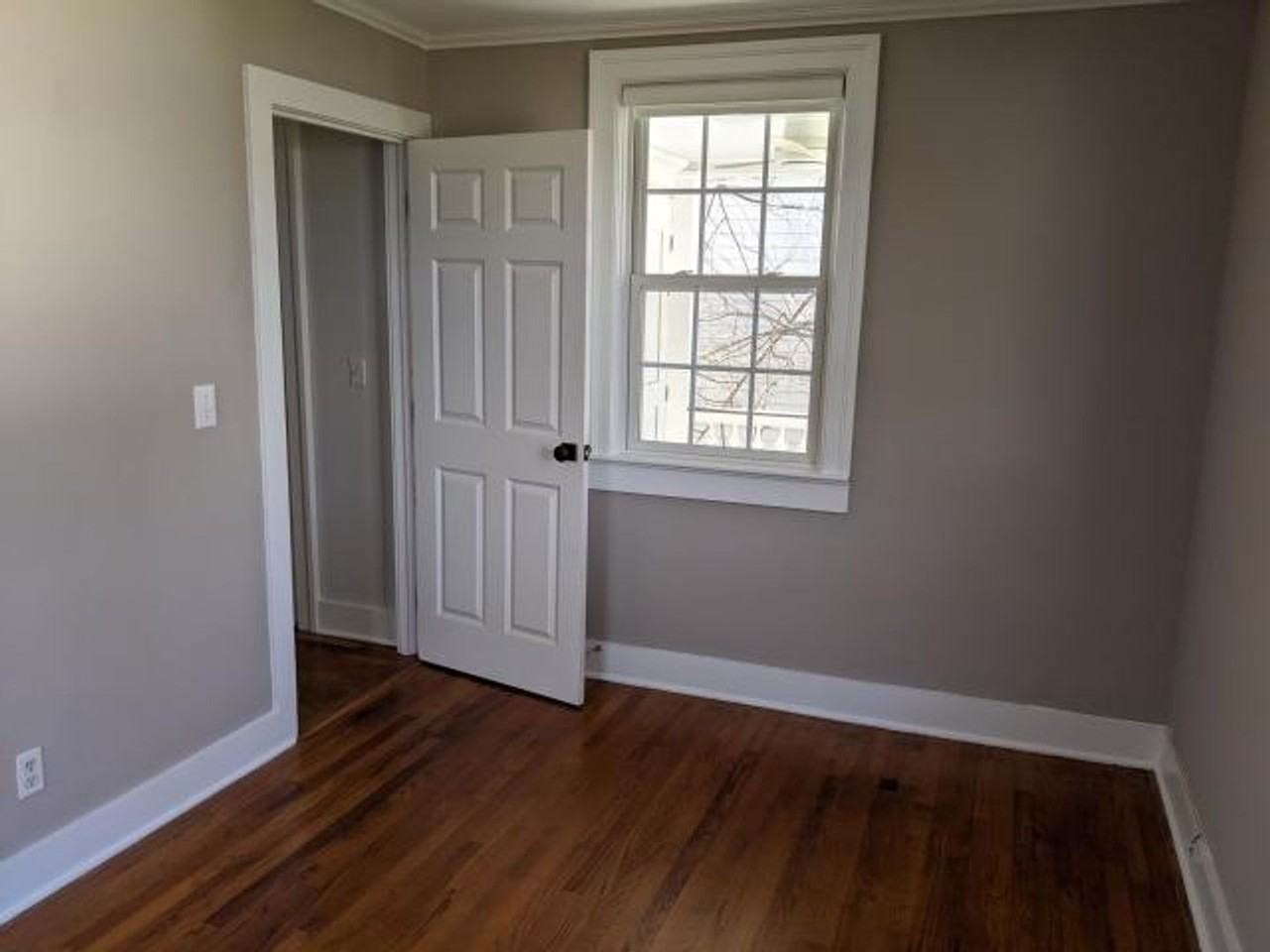 36 Charlotte St #2 - Photo 6 of 17