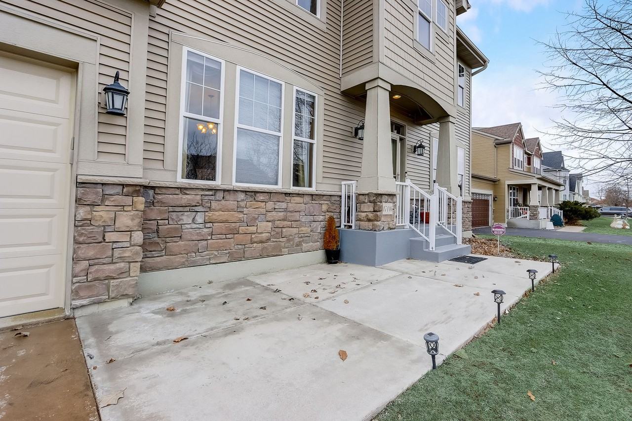 17116 72nd Pl N - Photo 4 of 50