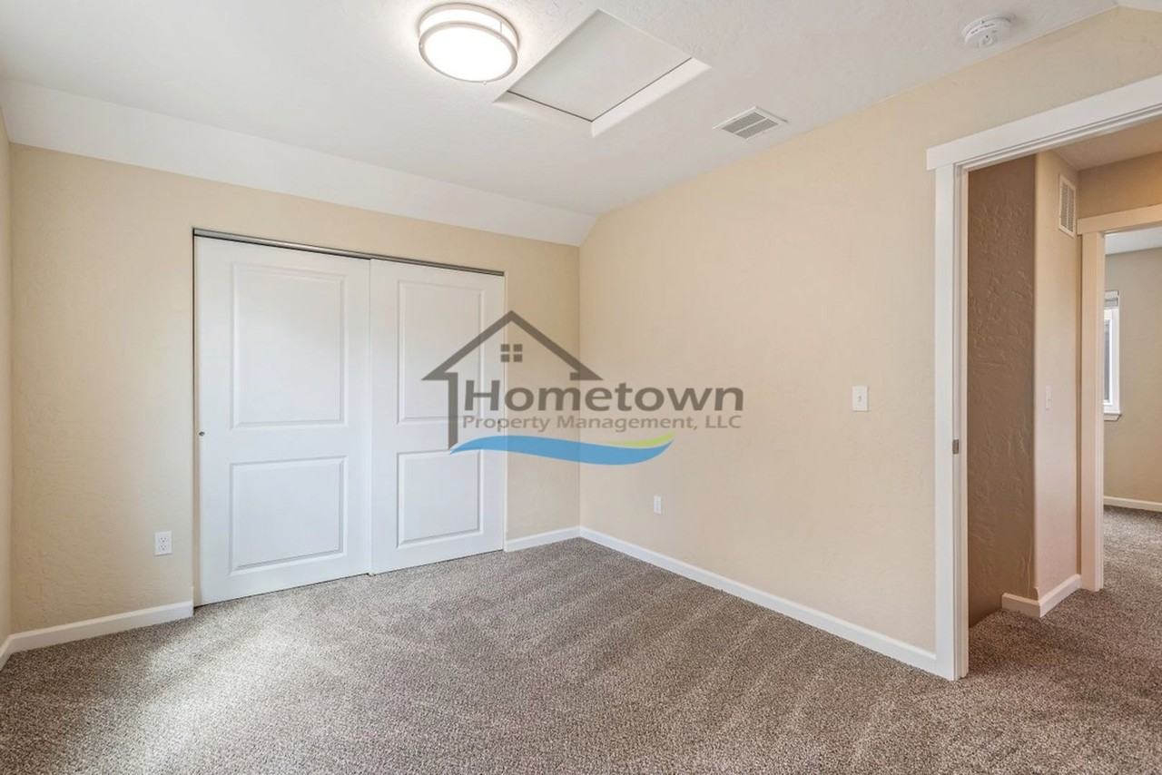 1357 N Sadee Ln - Photo 7 of 18