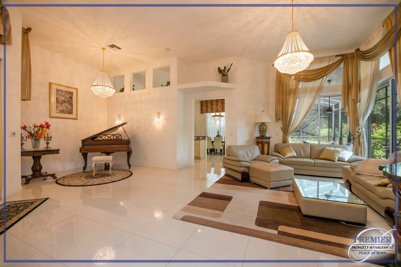 8526 Pepper Tree Way - Photo 6 of 19