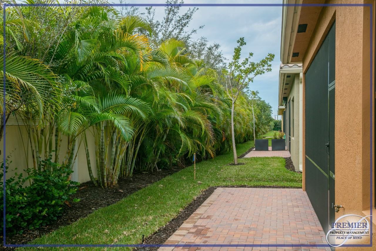 13379 Silktail Dr - Photo 2 of 16