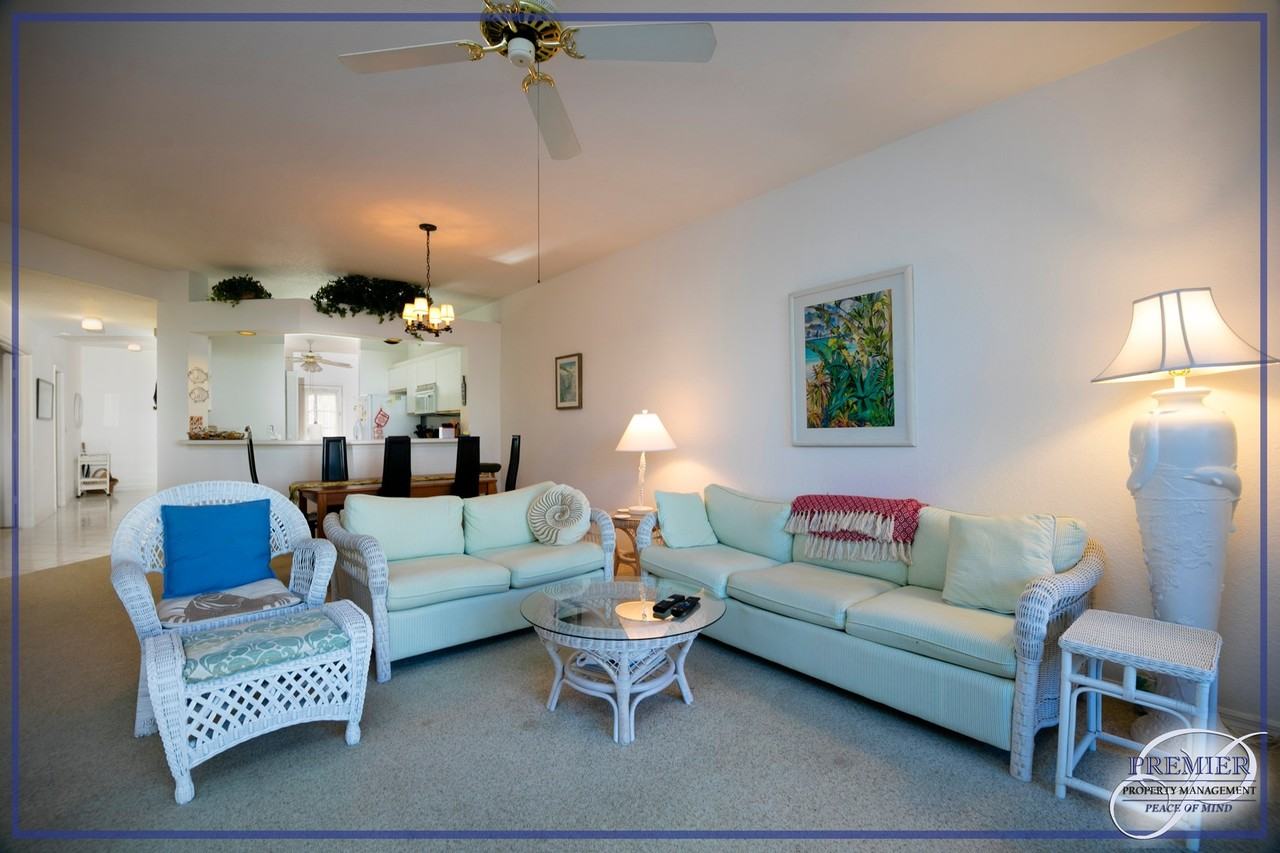 7104 Barrington Cir #102 - Photo 4 of 21