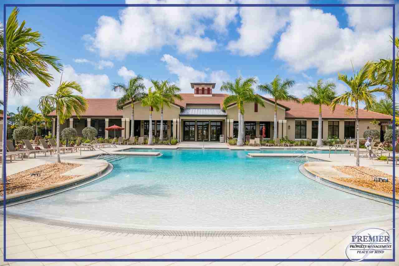 1466 Artesia Dr W - Photo 6 of 20