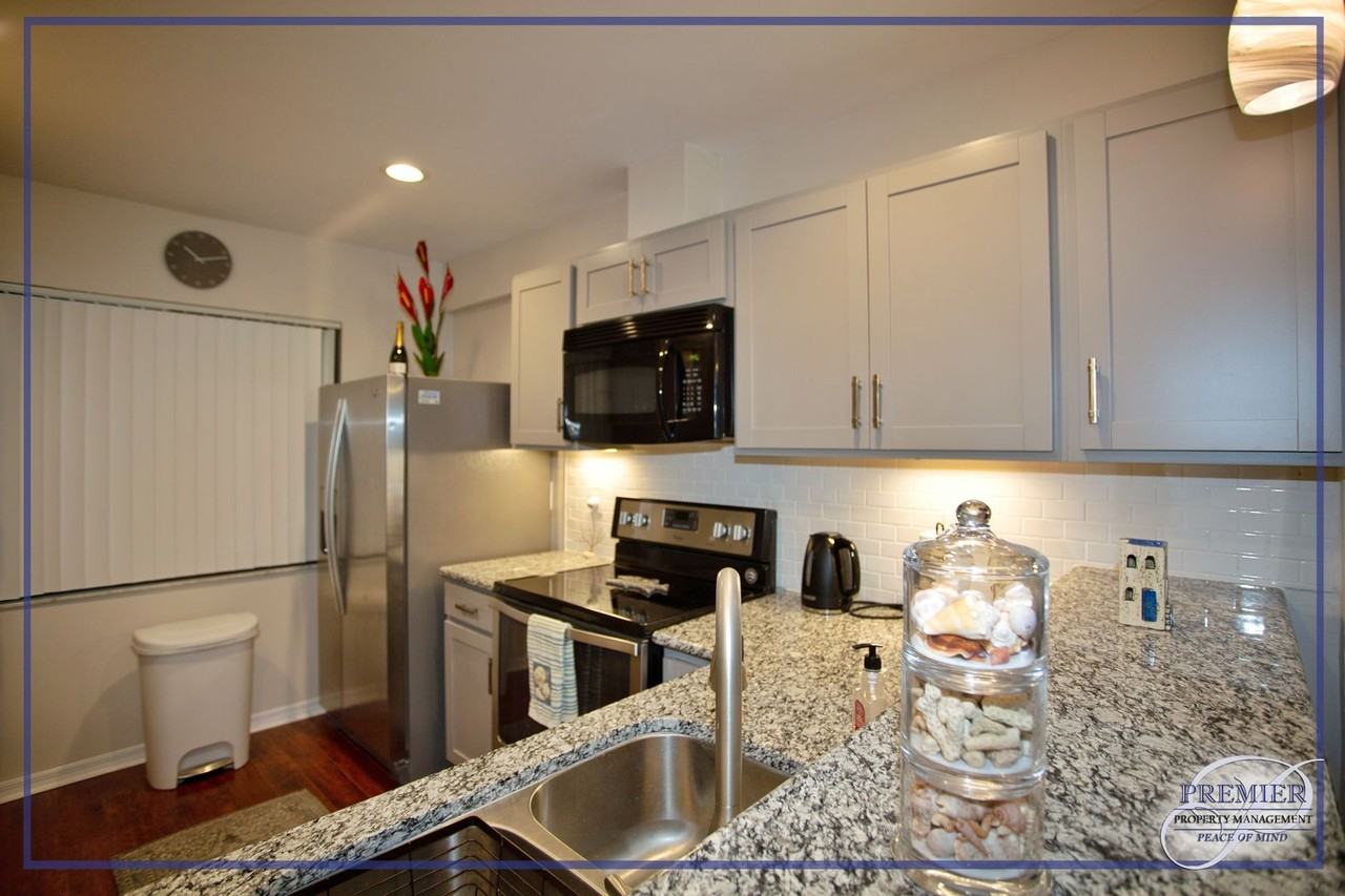 9871 Citadel Ln #208 - Photo 2 of 27