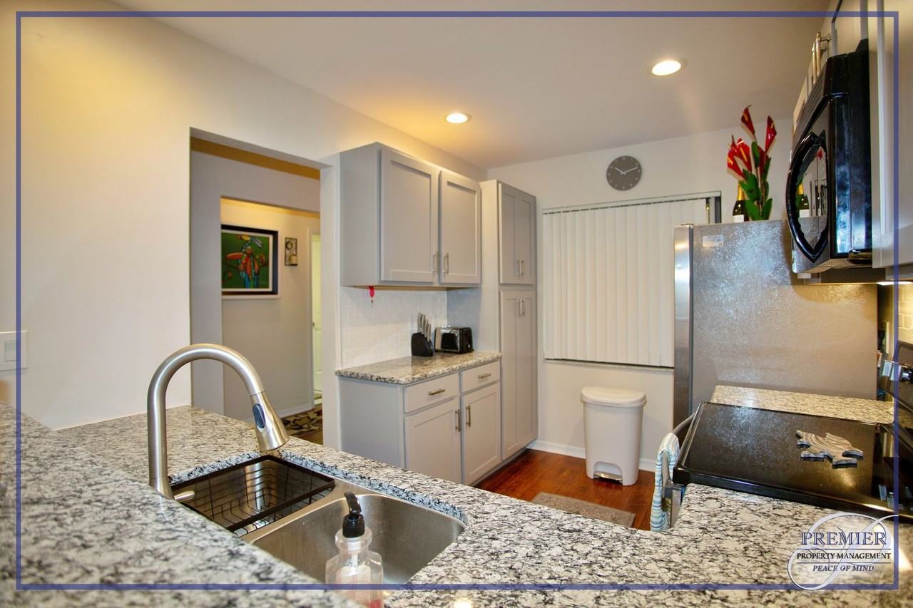 9871 Citadel Ln #208 - Photo 4 of 27