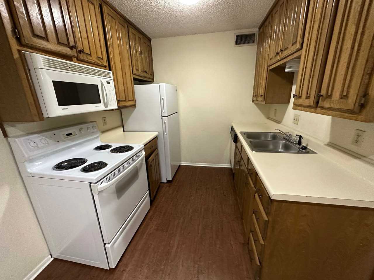 1421 S 12th St #209 - Photo 5 of 11