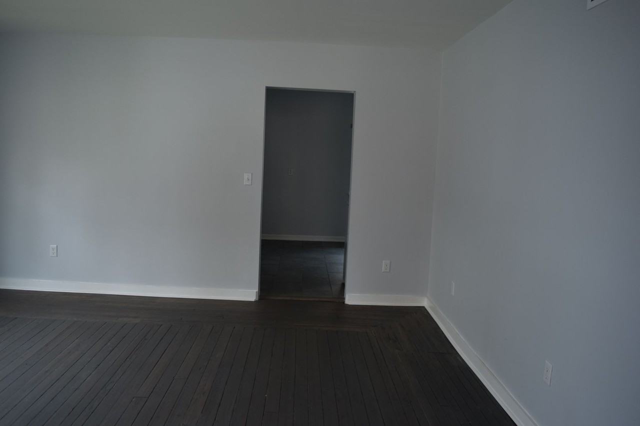 315 Voorheis St #A - Photo 4 of 20