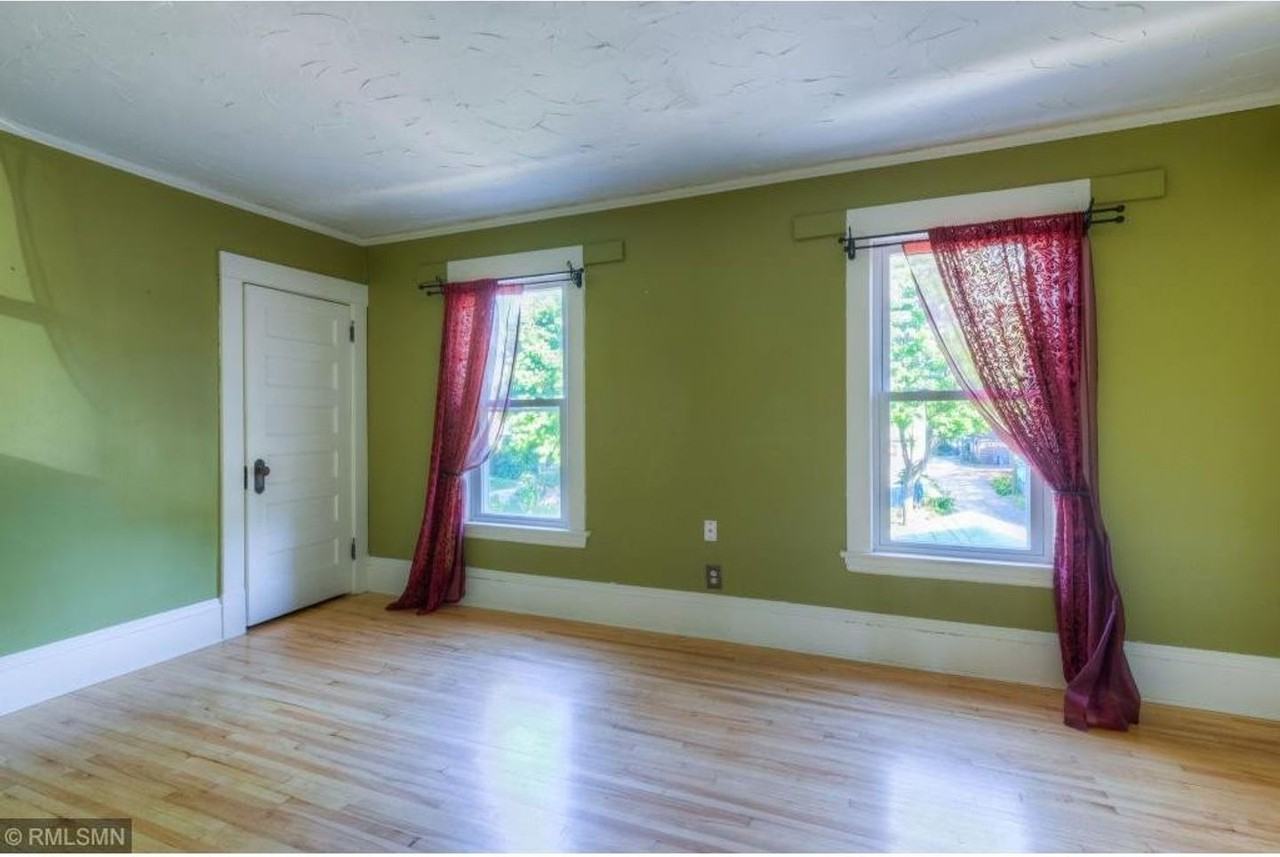 1654 Van Buren Ave - Photo 5 of 16