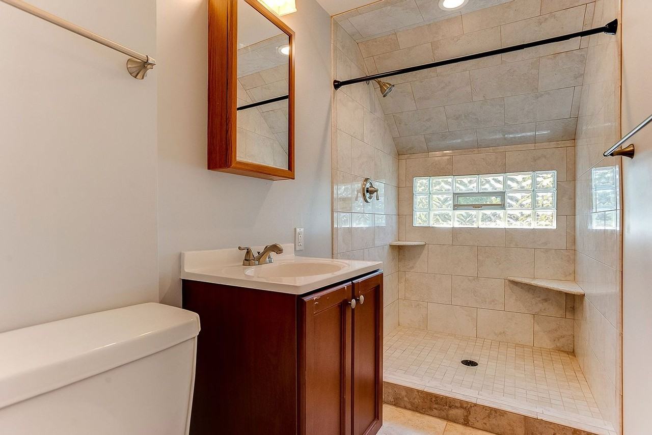 437 Fry St - Photo 5 of 9