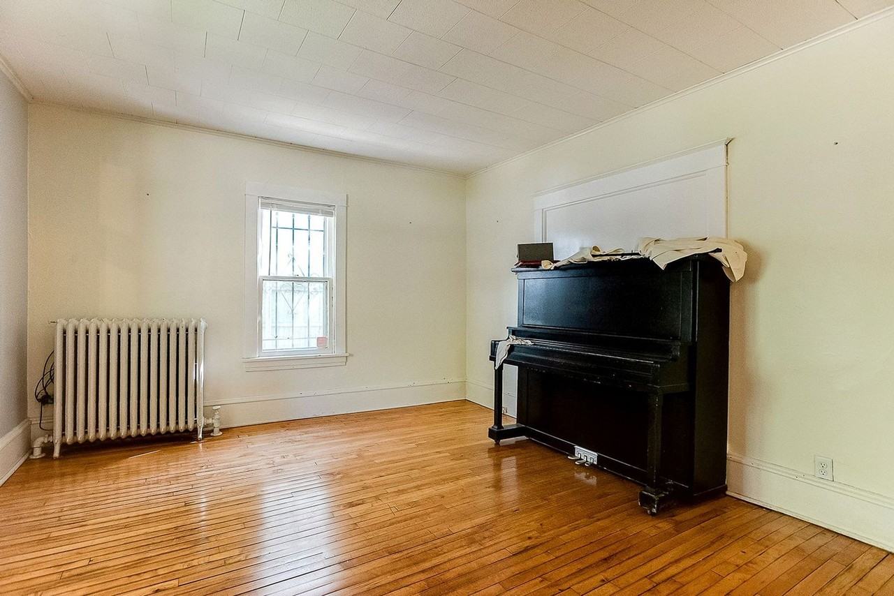 437 Fry St - Photo 7 of 9