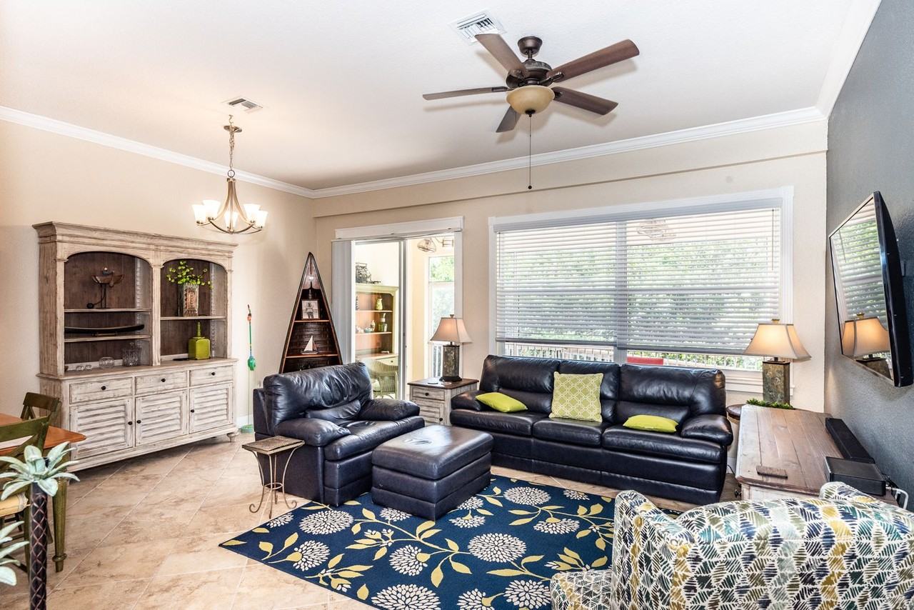 3181 Matecumbe Key Rd - Photo 4 of 45