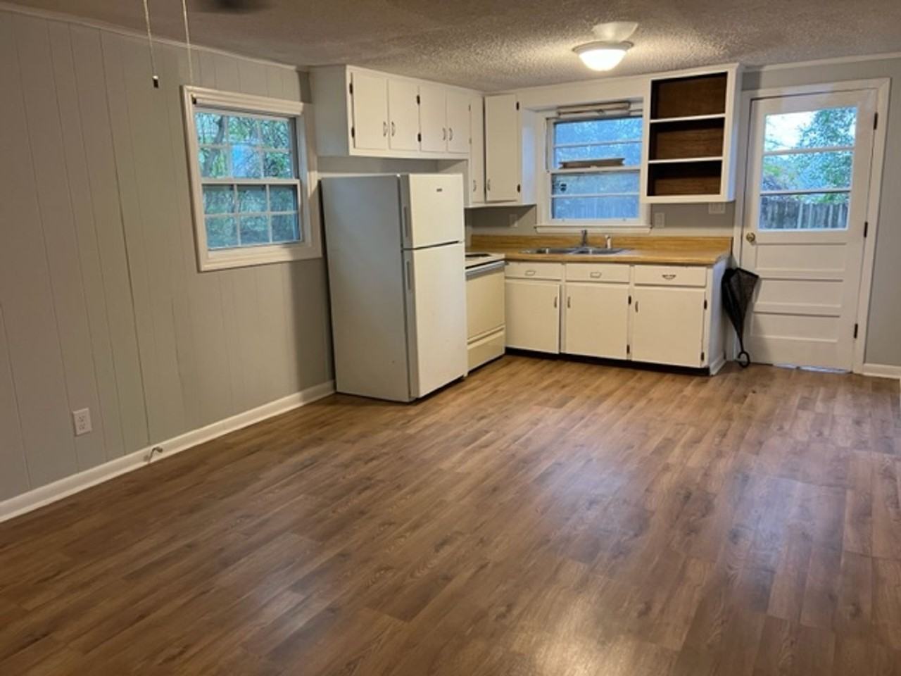 36 Holman Ave Rear #Unit - Photo 2 of 5