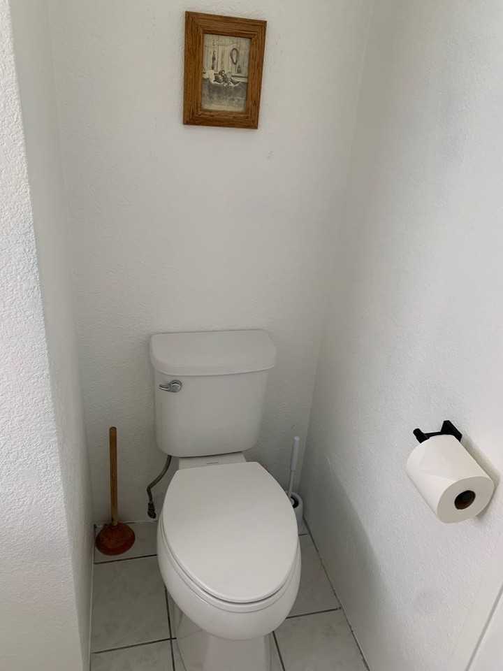 129 Erin Dr - Photo 3 of 13