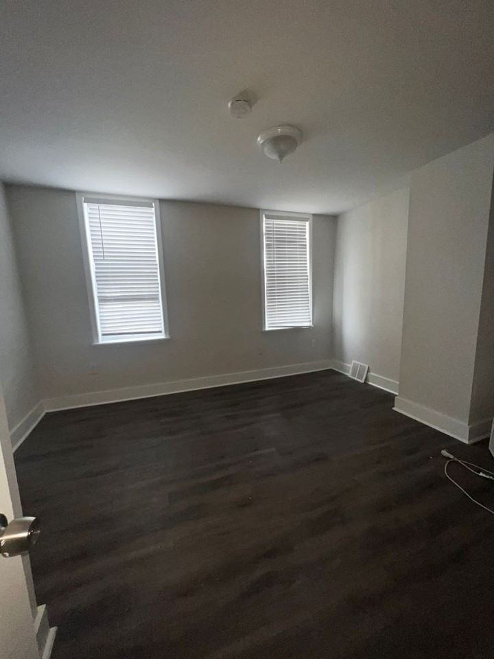 3013 N Lambert St - Photo 3 of 5