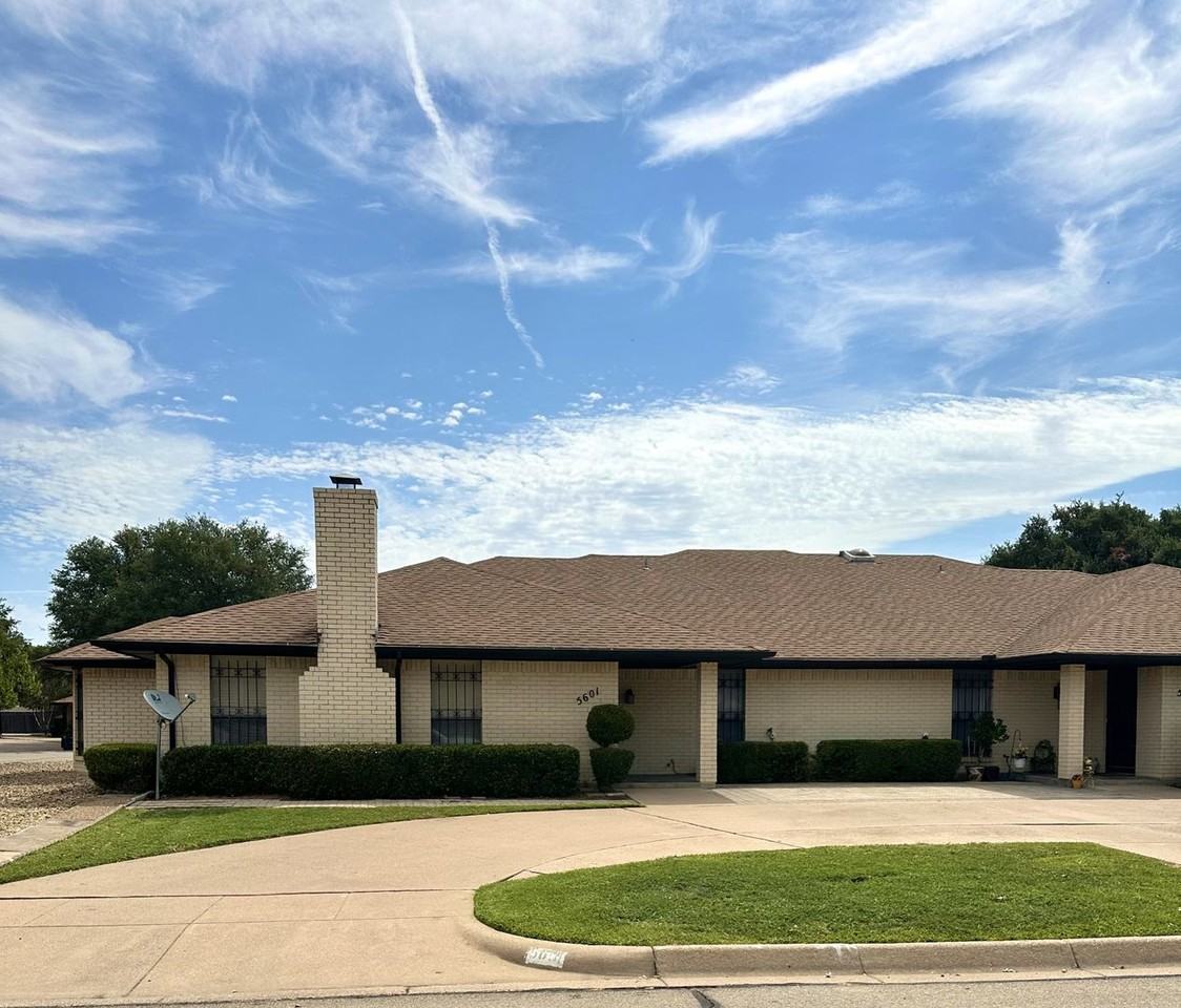 5601 Ledgestone Dr - Photo 2 of 22