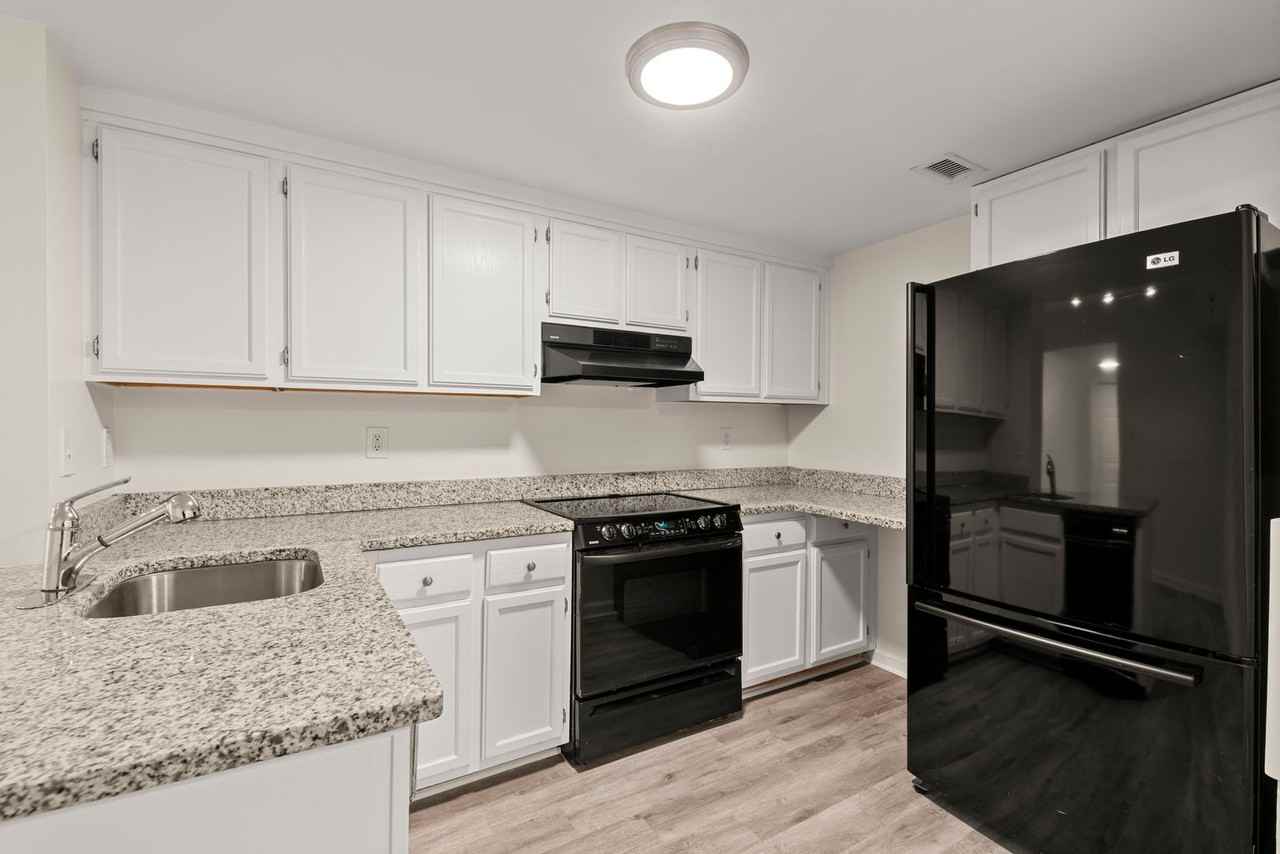 199 14th St Ne #201 - Photo 5 of 24