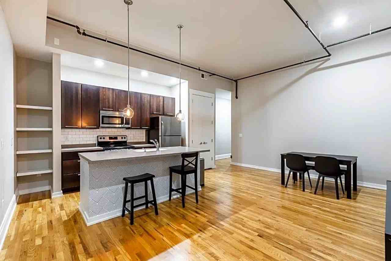 1415 Vine St #207 - Photo 6 of 26