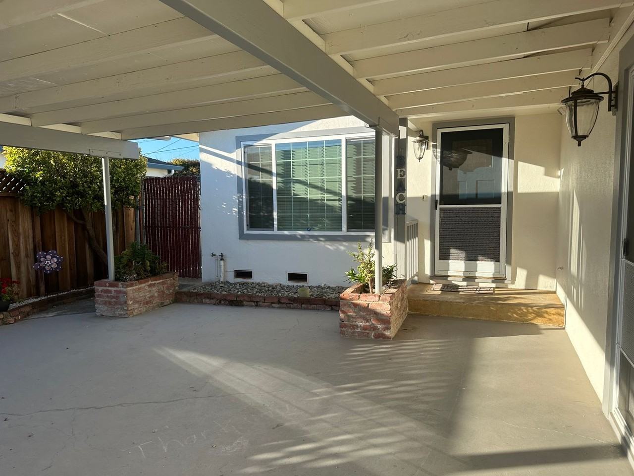 115 Estrella Ave - Photo 3 of 13