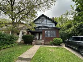 featured image of 259 E Lane Ave