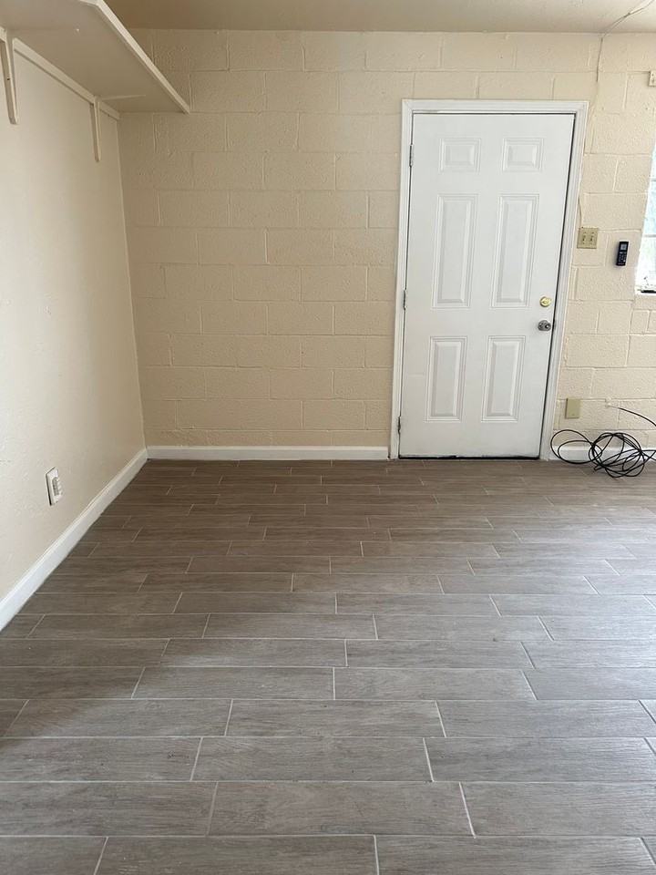 1711 East Idaho Avenue - Photo 7 of 11