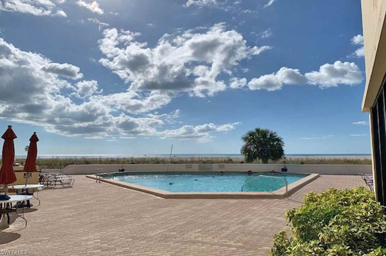 180 Seaview Ct #111 - Photo 5 of 17