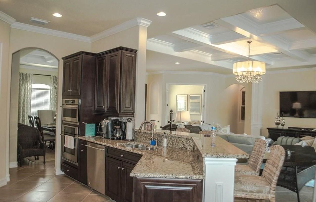 9522 Firenze Cir - Photo 6 of 26