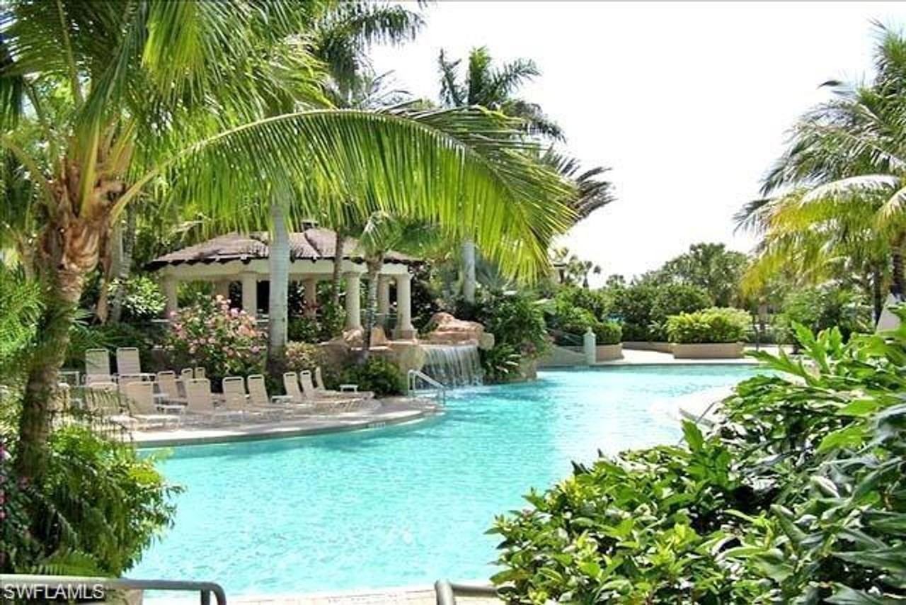 3985 Deer Crossing Ct #201 - Photo 3 of 18