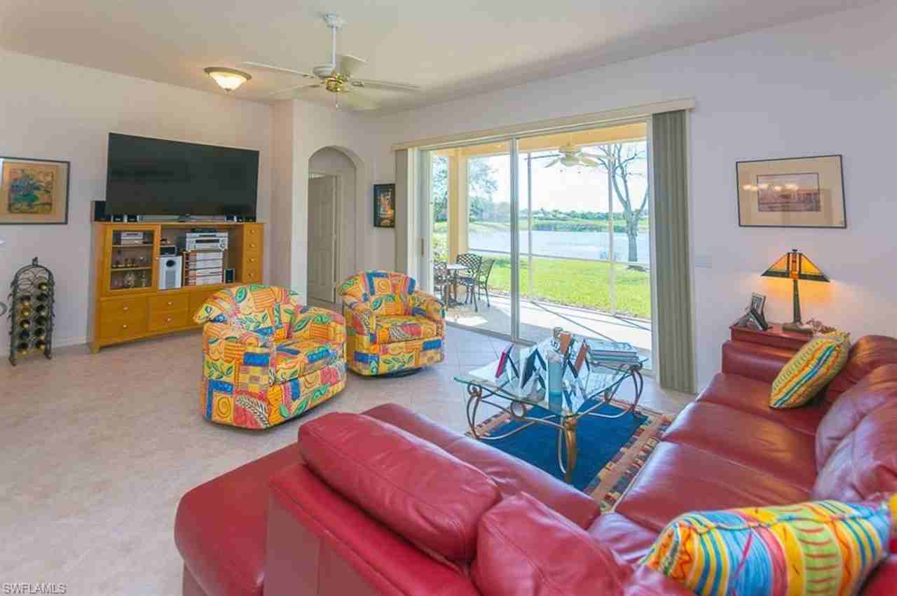 6867 Sterling Greens Dr #102 - Photo 3 of 15