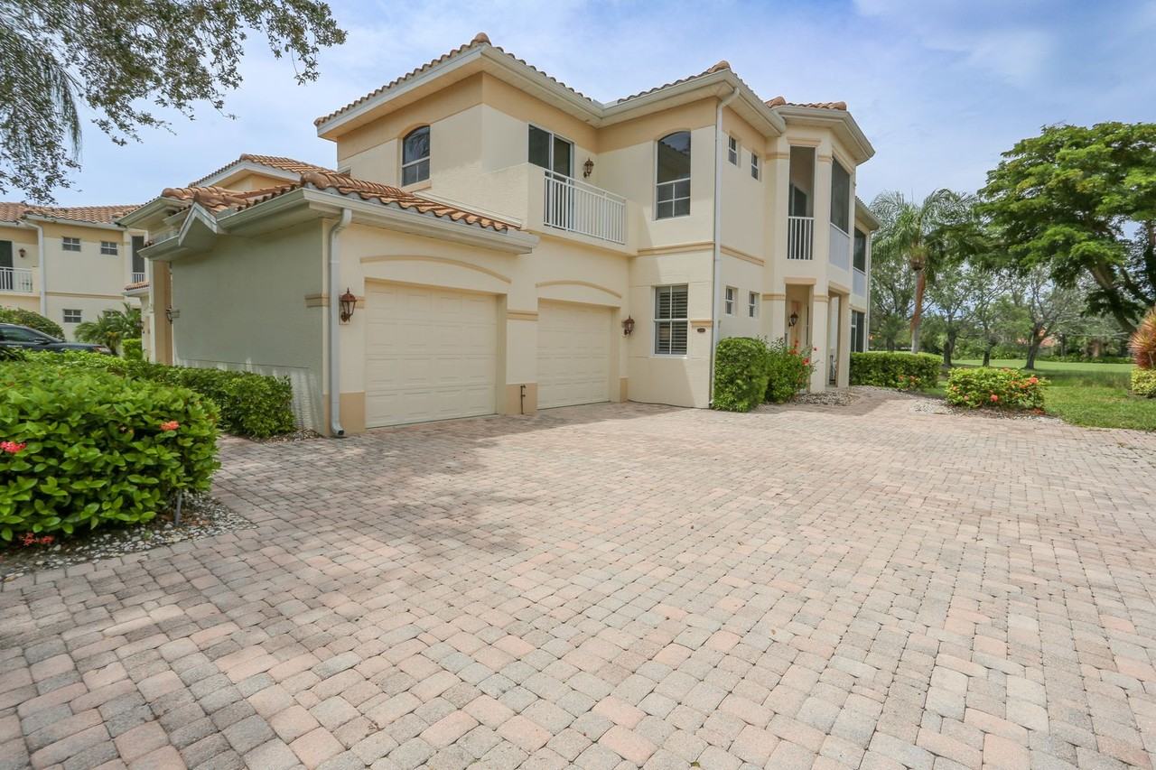 9111 Las Maderas Dr #102 - Photo 3 of 50