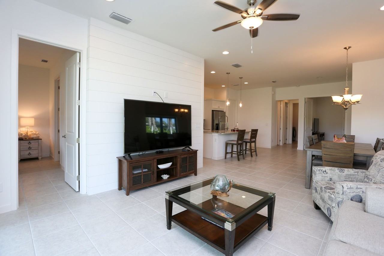 14759 Kingfisher Loop - Photo 7 of 42