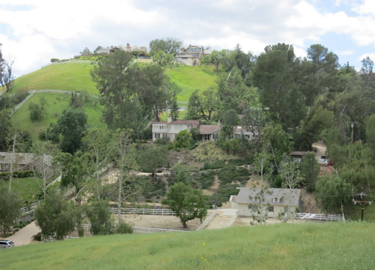 5537 Round Meadow Rd - Photo 3 of 25