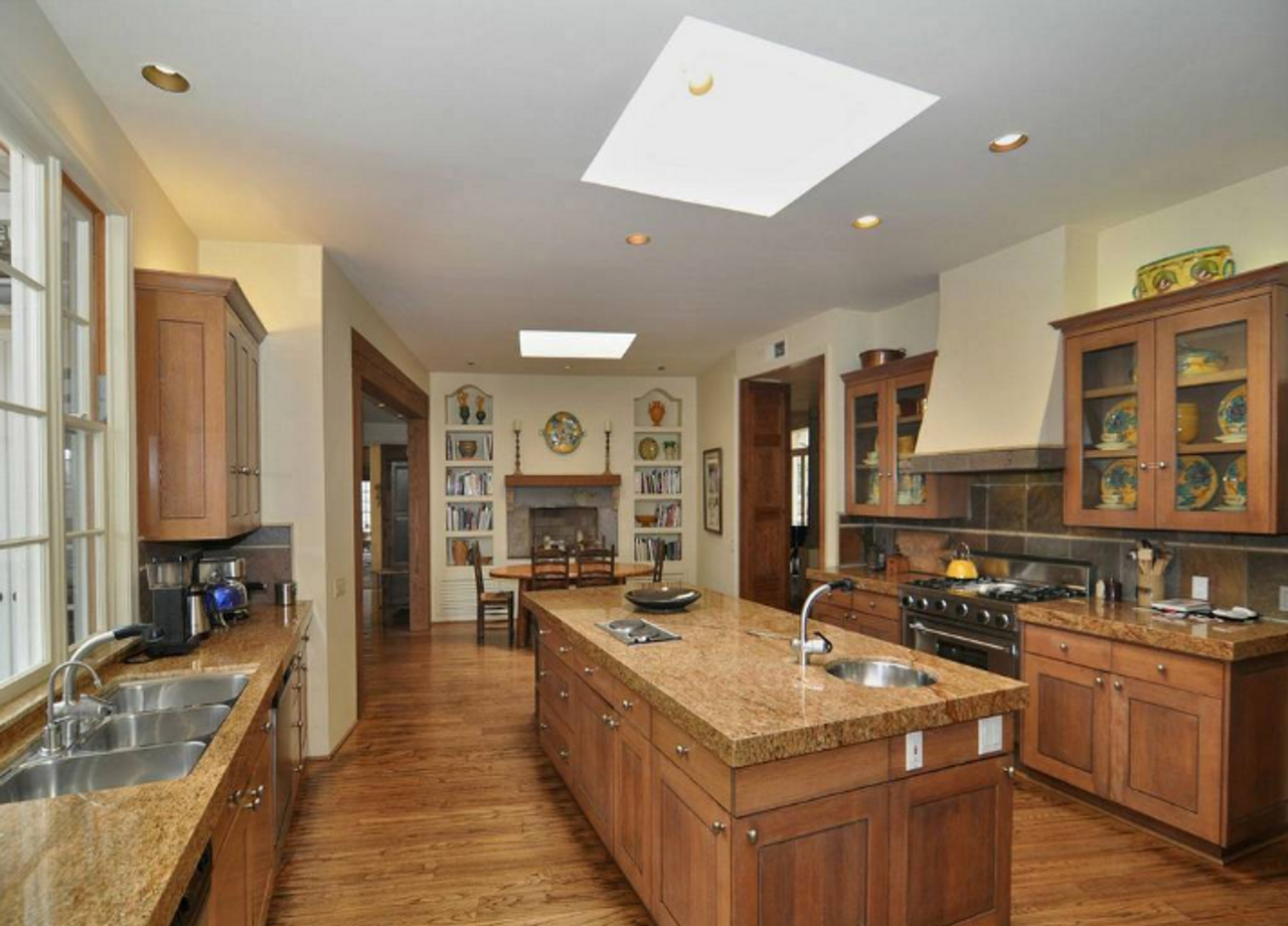5537 Round Meadow Rd - Photo 4 of 24
