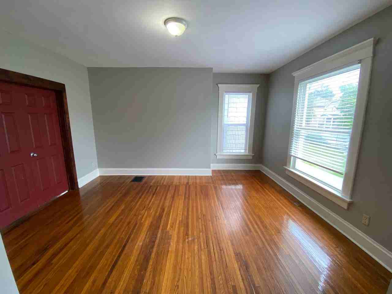 406 E 17th Ave - Photo 6 of 14