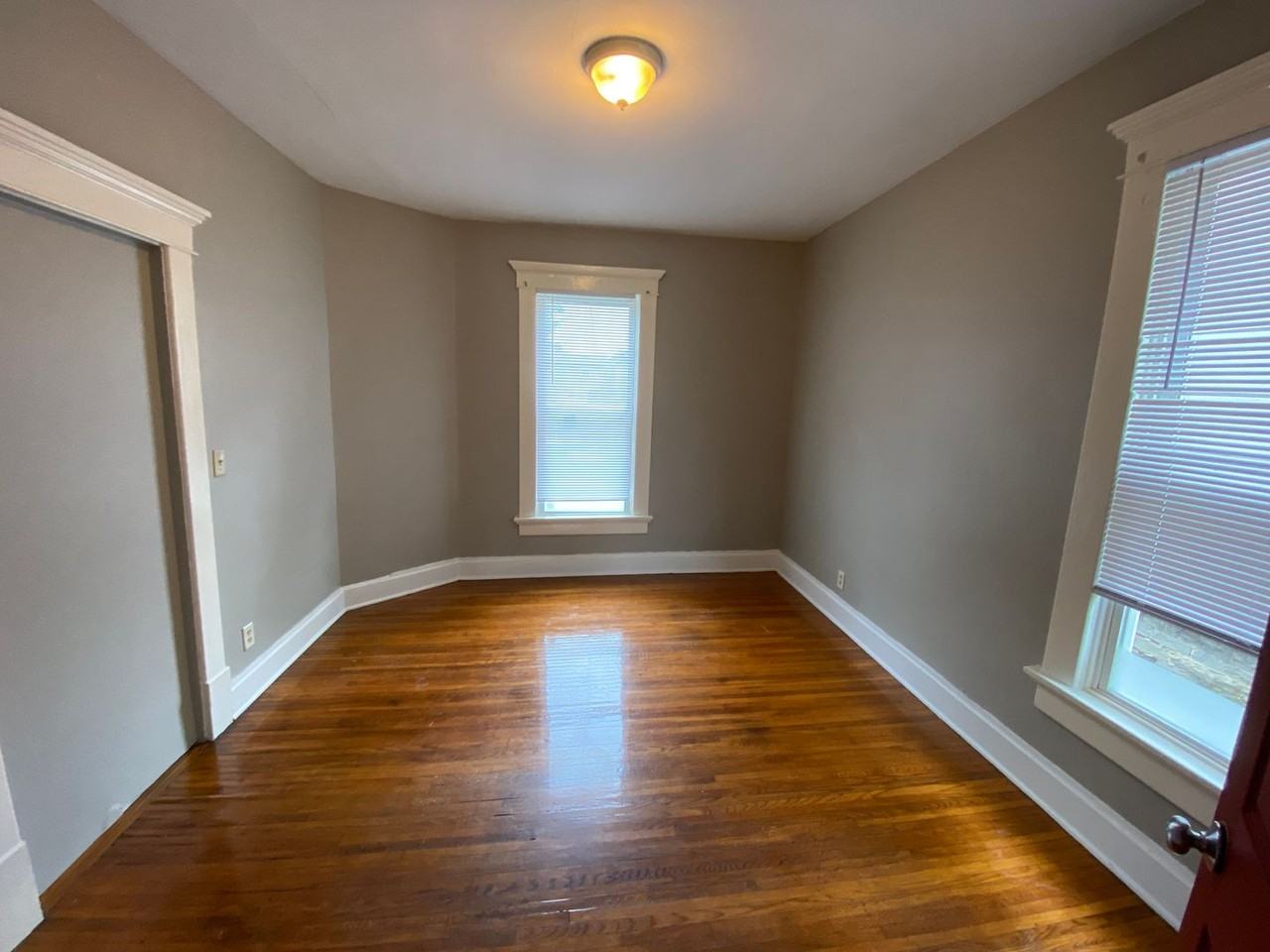 406 E 17th Ave - Photo 7 of 14