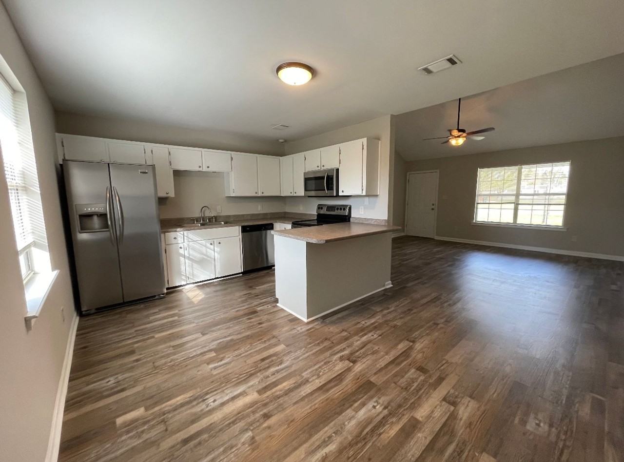 138 Whit Fraser Rd Ne - Photo 4 of 10