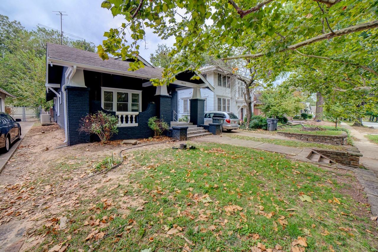 1527 S Yorktown Ave - Photo 3 of 28