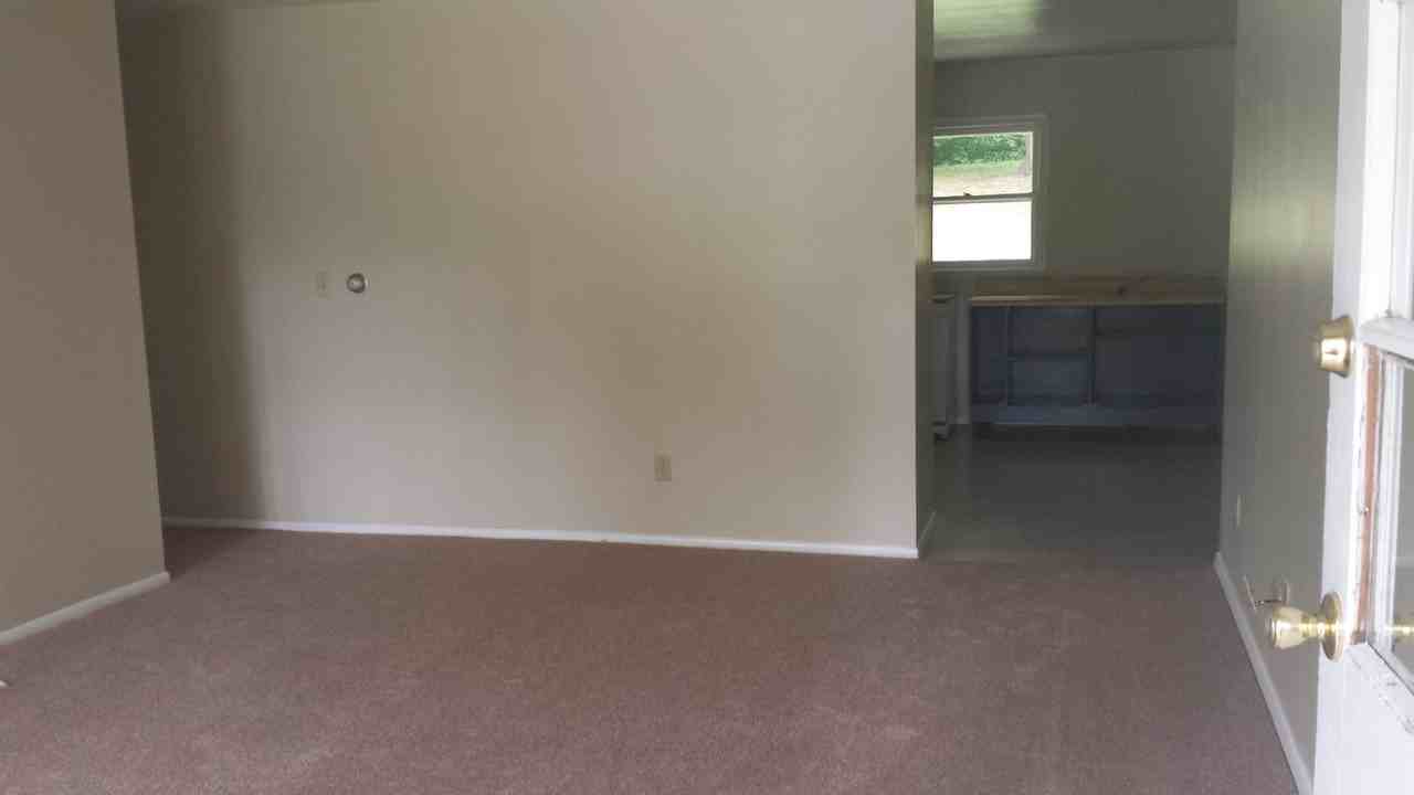 3301 N Valleyview Dr - Photo 7 of 12